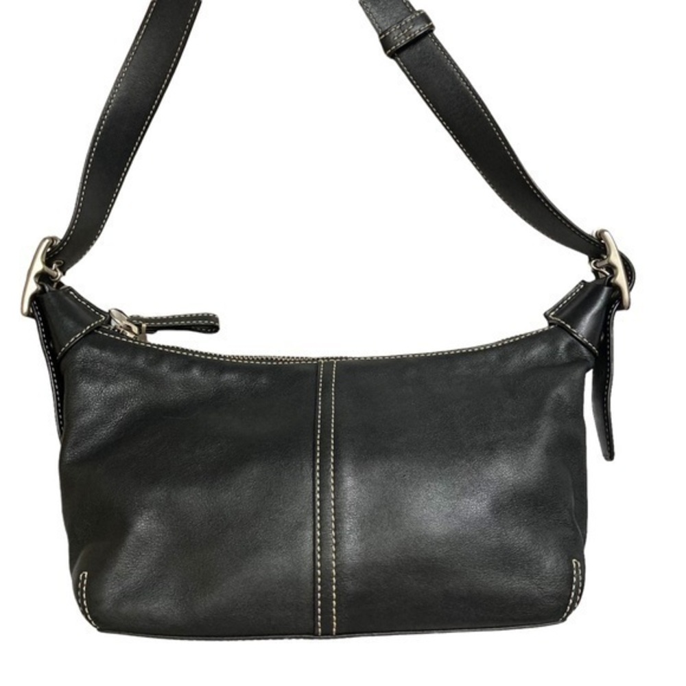 Coach black leather shoulder bag